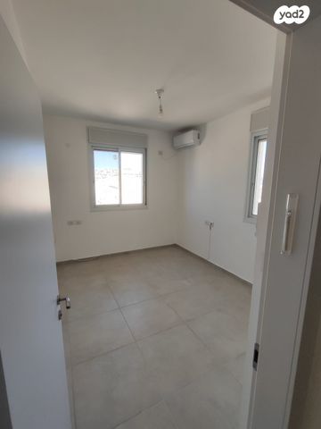 דירה, חוט השני 42, מגדים, מעלה אדומים