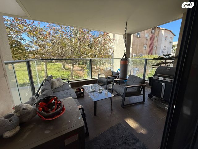 דירה, דרך לב השרון 40, צורן, קדימה צורן