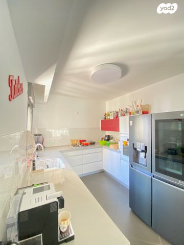 דירה, אהוד מנור 2, קרית אילון, חולון