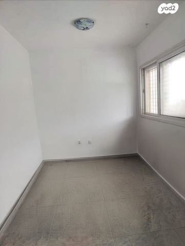 דירה, שדרות מלכי ישראל 149, הקוממיות, קרית גת