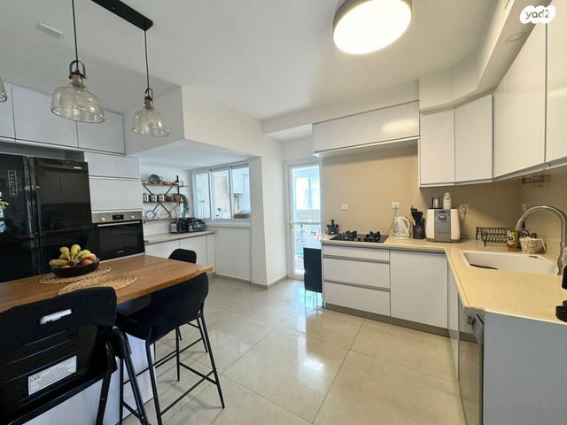 דירה, התזמורת 40, נאות אשלים, ראשון לציון