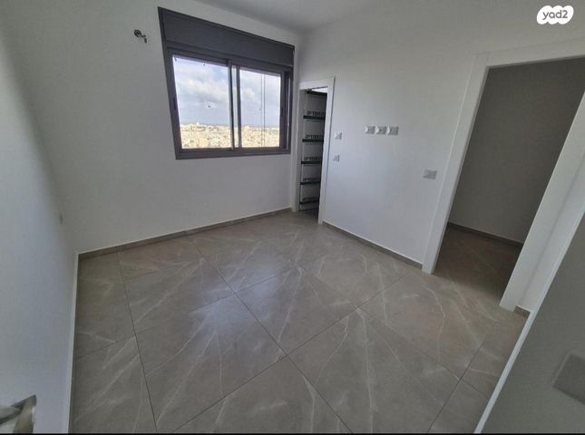 דירה, יעקב פיכמן 21, ח-501, חולון