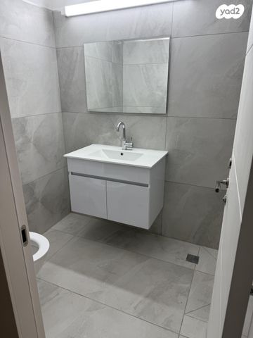 דירה, נתיב חן 35, נווה שאנן, חיפה