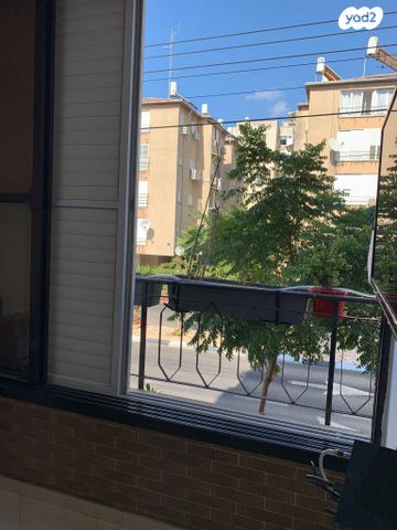 ז'בוטינסקי 71