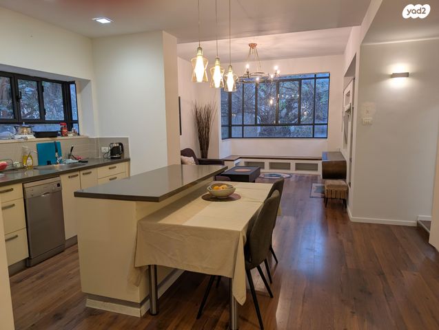 שדרות רוטשילד 129