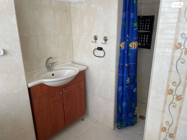 דירה, המלכים 2, ד' / מערב מרכז העיר, רחובות