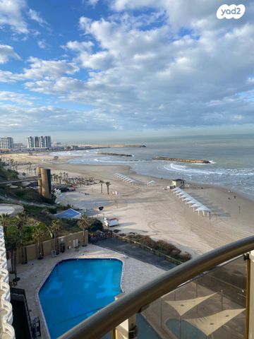 אלי לנדאו 60