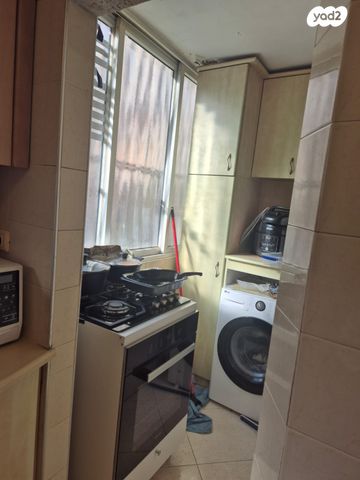 דירה, קדושי בלזן 1, נאות שושנים, חולון