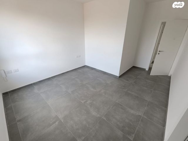 דירה, לאה גולדברג 6, צפון נס ציונה, נס ציונה