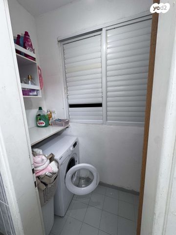 דירה, לח"י 10, שיכון עובדים, טבריה