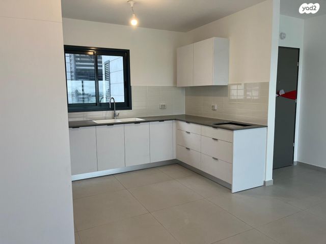 דירה, הרב מרדכי אליהו 24, כרמי הנדיב, אחוזת רוטנר, קרית מלאכי