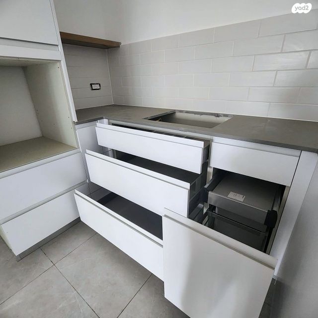 דירה, הרא"ה 153, עליות, רמת גן