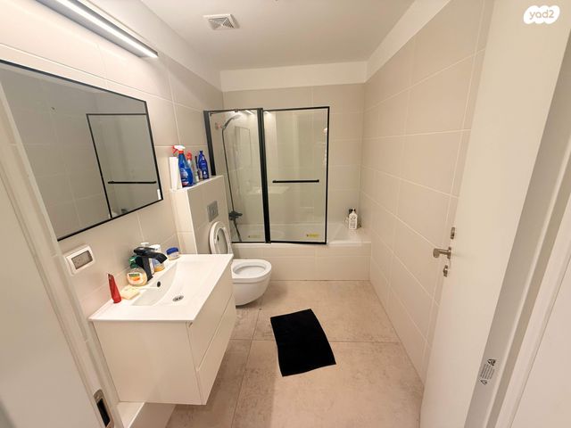 דירה, דרך מנחם בגין 158, מונטיפיורי, הרכבת, תל אביב יפו