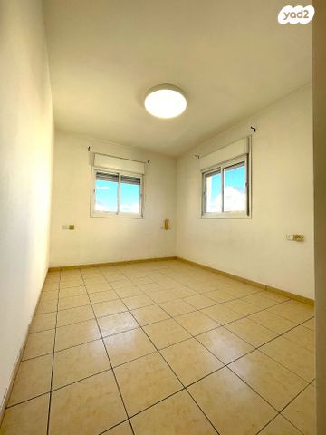 דירה, יוסף 4, קרית השרון, נתניה