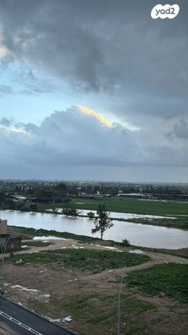 הרב מרדכי אליהו 1