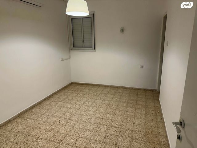 דירה, הרצל 105, שעריים, רחובות