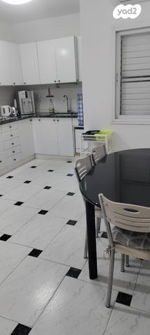 בית פרטי/ קוטג', שאול הדדי 4, רמת יוסף, בת ים