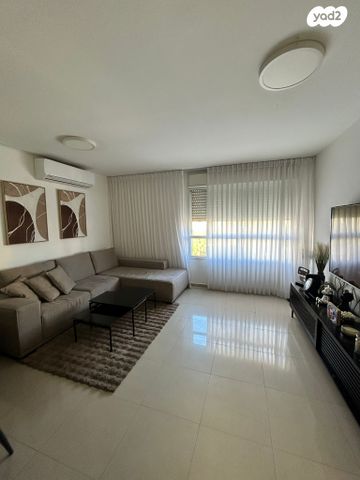 דירה, עין נטפים 11, המעיינות, שחמון, רובע 8, אילת