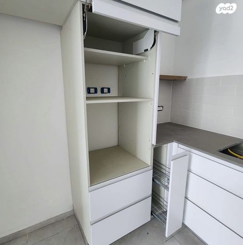 דירה, הרא"ה 153, עליות, רמת גן