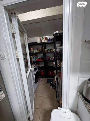 דירה, לח"י 10, שיכון עובדים, טבריה