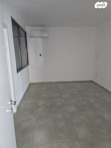 דירה, ארלוזורוב 82, מרכז, קרית עבודה, חולון