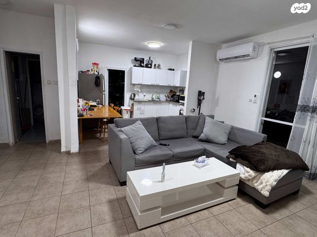 דירה, לח"י 10, שיכון עובדים, טבריה