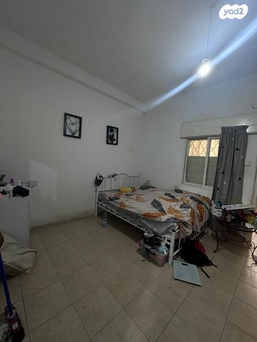 דירה, שדרות ודג'ווד 18, מרכז הכרמל, חיפה