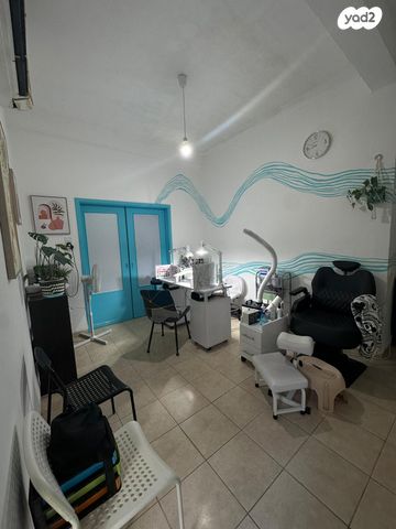 דירה, שדרות ודג'ווד 18, מרכז הכרמל, חיפה