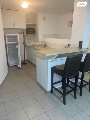 מרתף/ פרטר, זוויתן 1, המושבה הירוקה, אבן יהודה