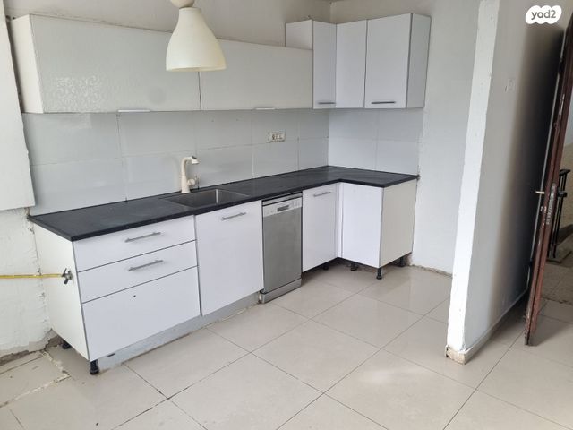 דירה, יחזקאל בן בוזי 11, רמת ידין, נתניה