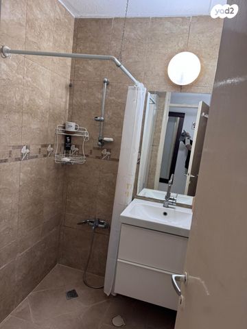 דירה, ז'בוטינסקי 38, שז"ר / דקר, טירת כרמל