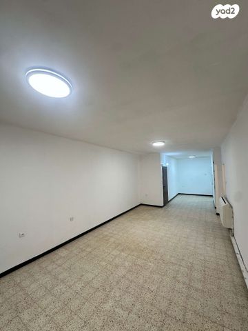 דירה, בנימין 10, ג' / מרכז מזרח העיר, רחובות