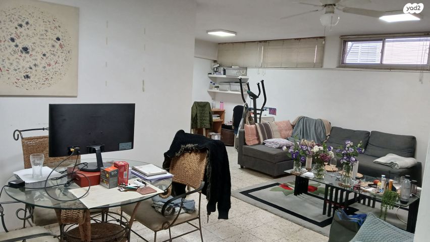 מרתף/ פרטר, פלמ"ח 22, אבני חן, רחובות