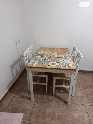 ז'בוטינסקי 38