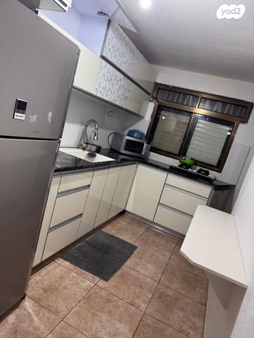 דירה, ז'בוטינסקי 38, שז"ר / דקר, טירת כרמל