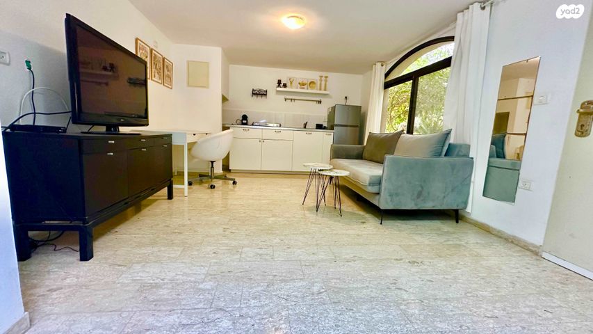 לאה גולדברג 1