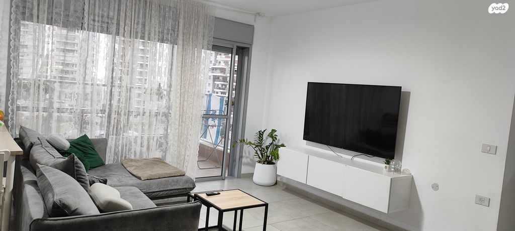 דירה, נתן אלתרמן 18, רחובות החדשה, רחובות