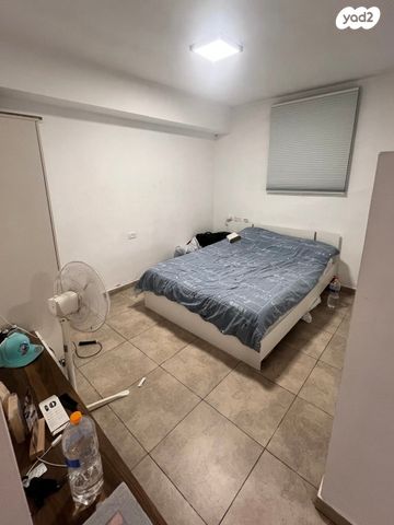 דירה, ליא קניג 7, קרית אילון, חולון