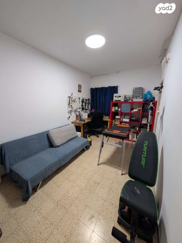 דירה, מצולות ים 30, חברת חשמל, גבעתיים