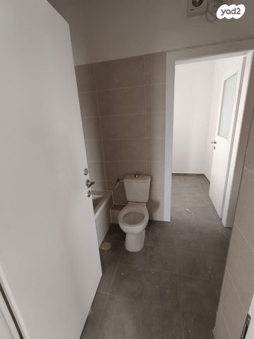 דירה, לאה גולדברג 6, צפון נס ציונה, נס ציונה