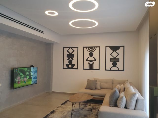 גג/ פנטהאוז, אורנה פורת 16, הרקפות, ראשון לציון