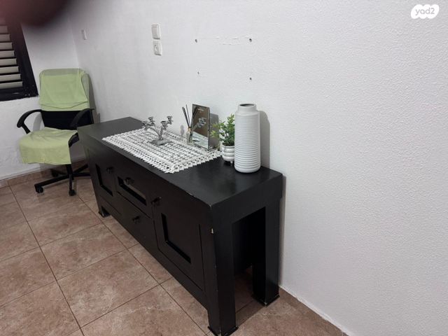 דירה, ז'בוטינסקי 38, שז"ר / דקר, טירת כרמל