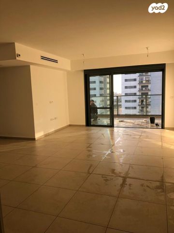 דירה, שדרות הציונות 7, ברנע, אשקלון