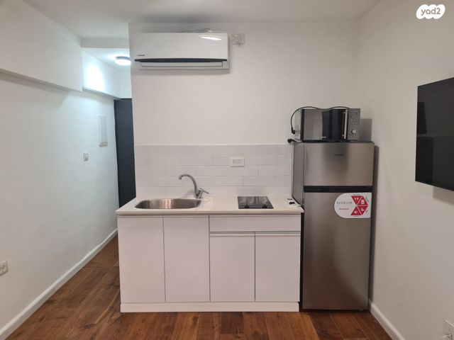 יחידת דיור, שקד 18, נווה סביון, אור יהודה