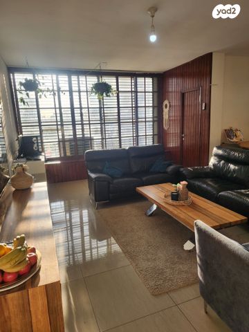 מורדי הגטאות 22