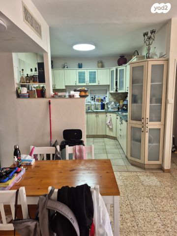 דירה, אליהו גלזר 17, א' / צפון מזרח העיר, רחובות