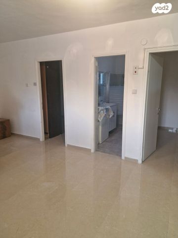 דירה, יואל השופט 7, שכונה ד', באר שבע