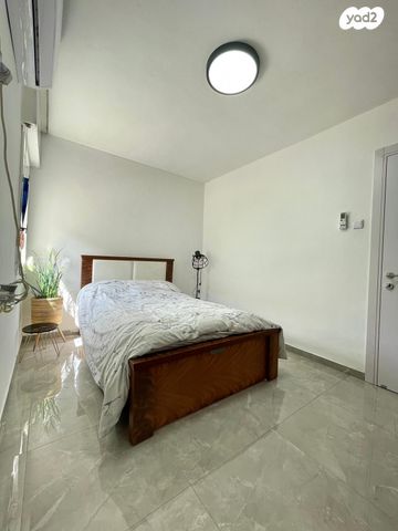 דירה, הפרטיזנים 13, צור שלום, קרית ביאליק