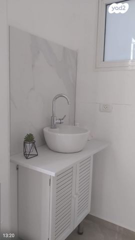 סאבלט, מוצקין 19, קרית ויצמן, רעננה