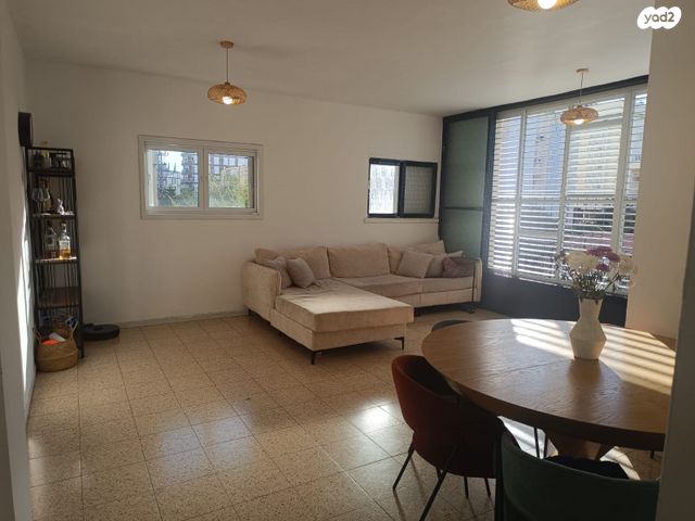 טרומפלדור 35